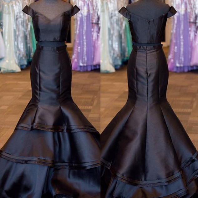A Line Satin Two Pieces Prom Dresses With Pockets LBQ1697 main image 1